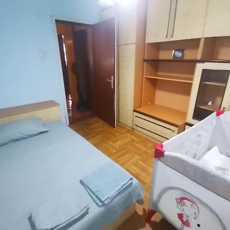 J Family Budget Appartement Vidin Buitenkant foto